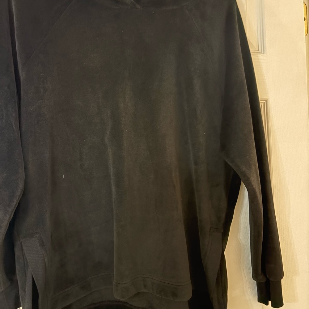 Women's Black Hoodie Sweatshirt
